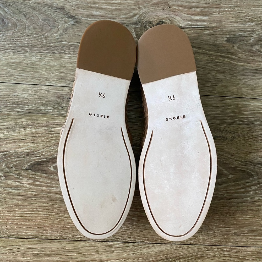 NWOT NISOLO Mara Woven Slip On Tan Leather Flats as size 9.5 W - Picture 6 of 6